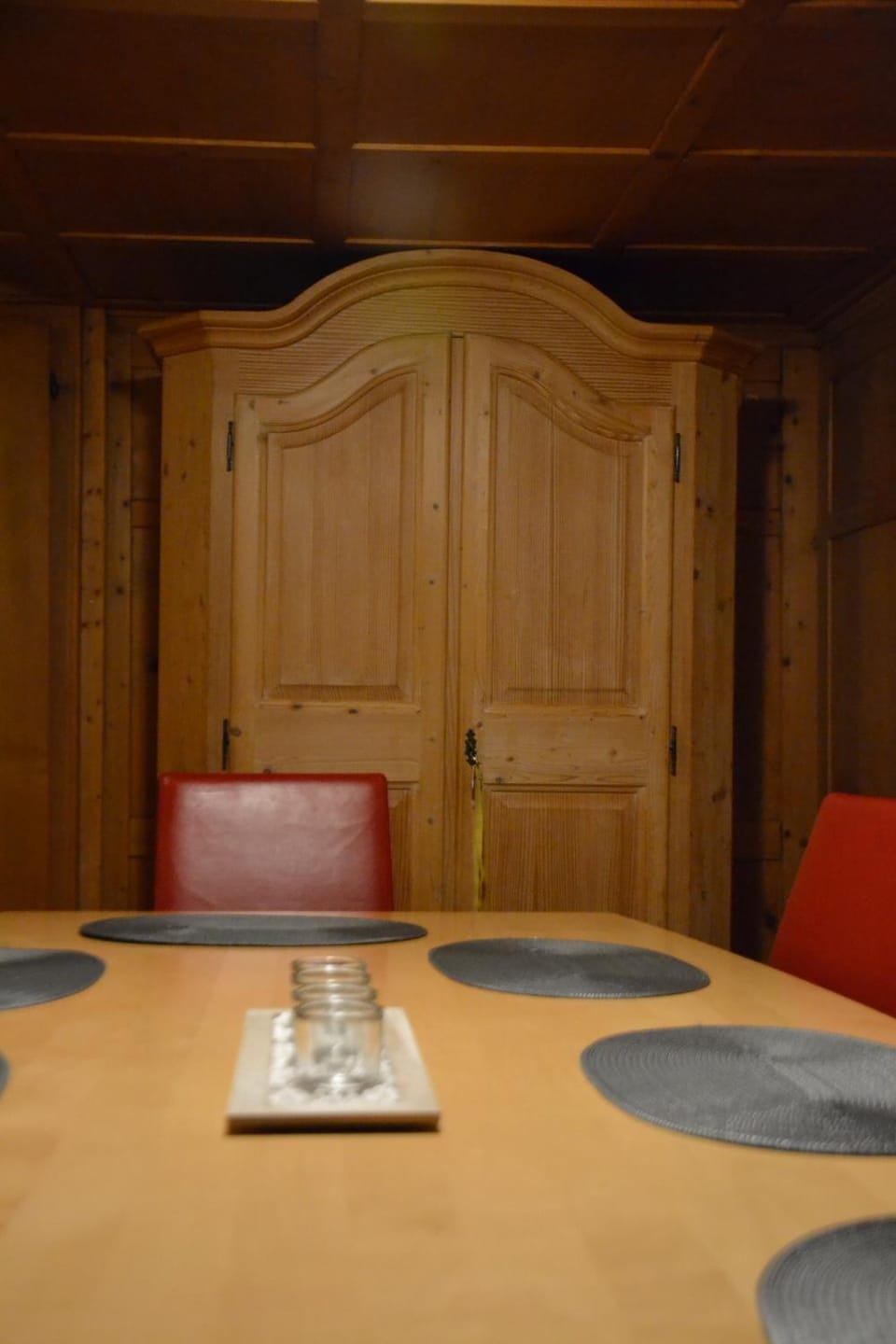 Decorative detail, Dining area