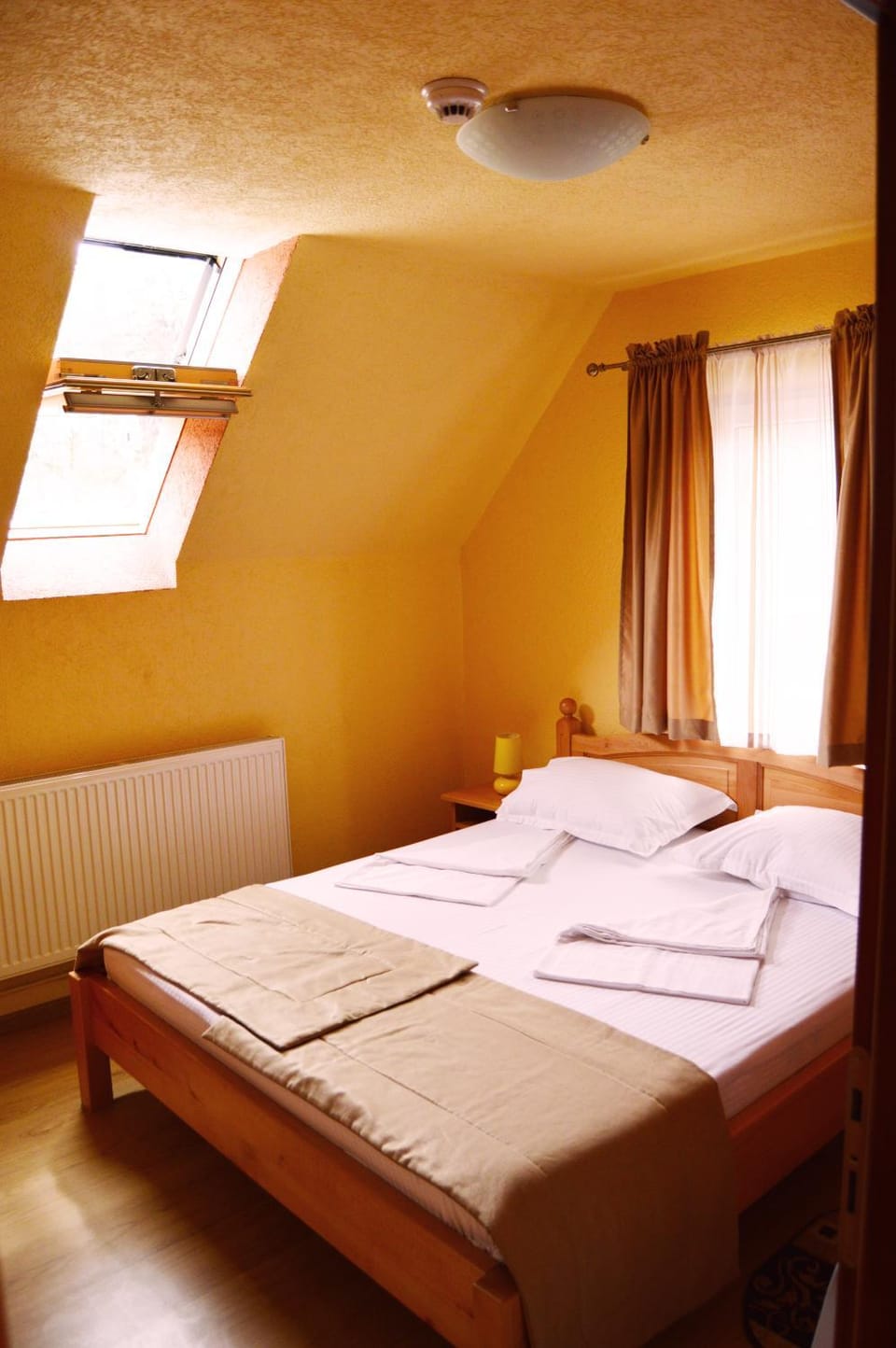 Day, Photo of the whole room, On site, Garden view, Landmark view, Street view, Quiet street view