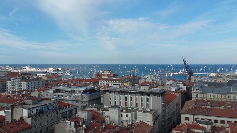 City view, Sea view