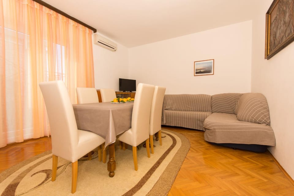 Apartmani Gaube Apartment in Okrug Gornji