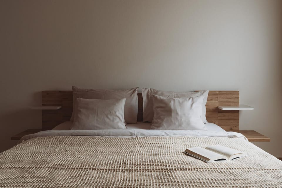 Bed, Bedroom