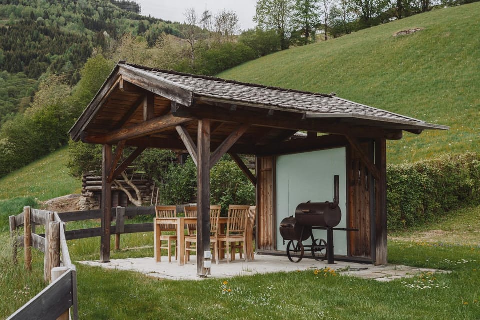 BBQ facilities, Garden, Balcony/Terrace, Seating area