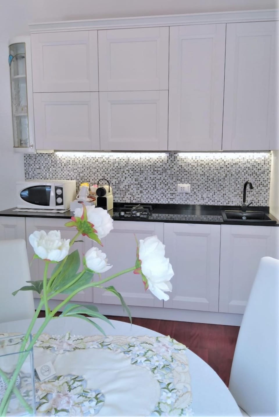 Coffee/tea facilities, Kitchen or kitchenette