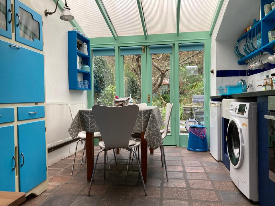 Cycle to the Zipwire House in Wales