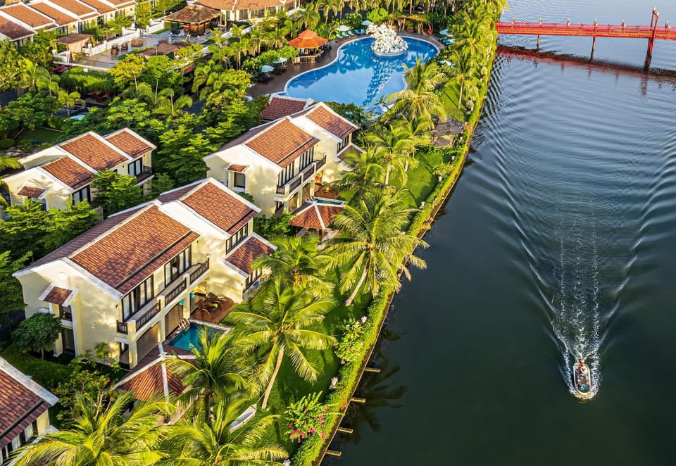 Property building, Day, Bird's eye view, River view, Swimming pool