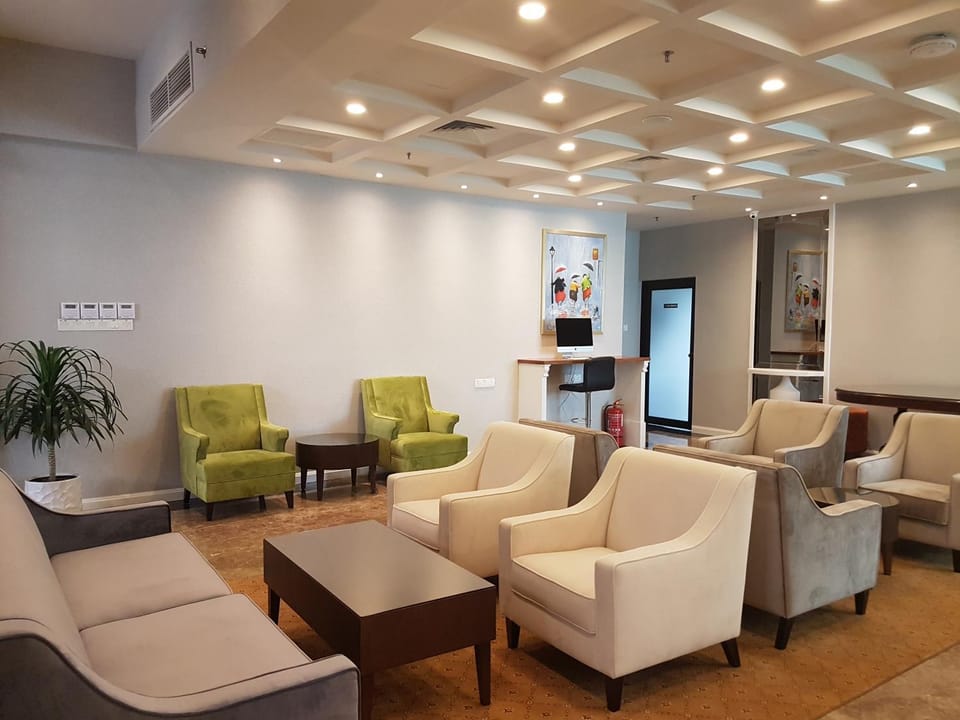 Communal lounge/ TV room, Seating area