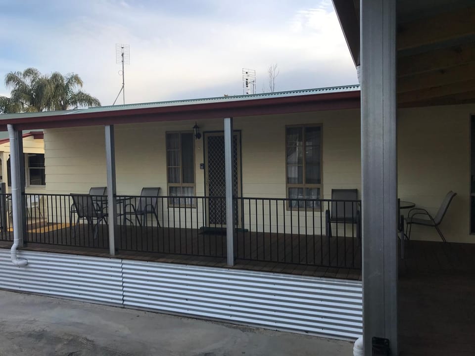 Property building, View (from property/room), Balcony/Terrace