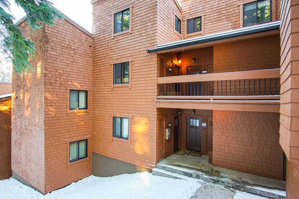 Northstar - Ski Trail Condo House in Northstar Drive