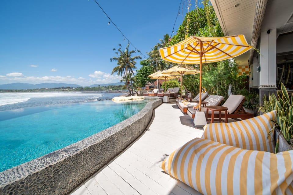 Natural landscape, View (from property/room), Beach, Beach, Pool view, Sea view, Swimming pool, sunbed