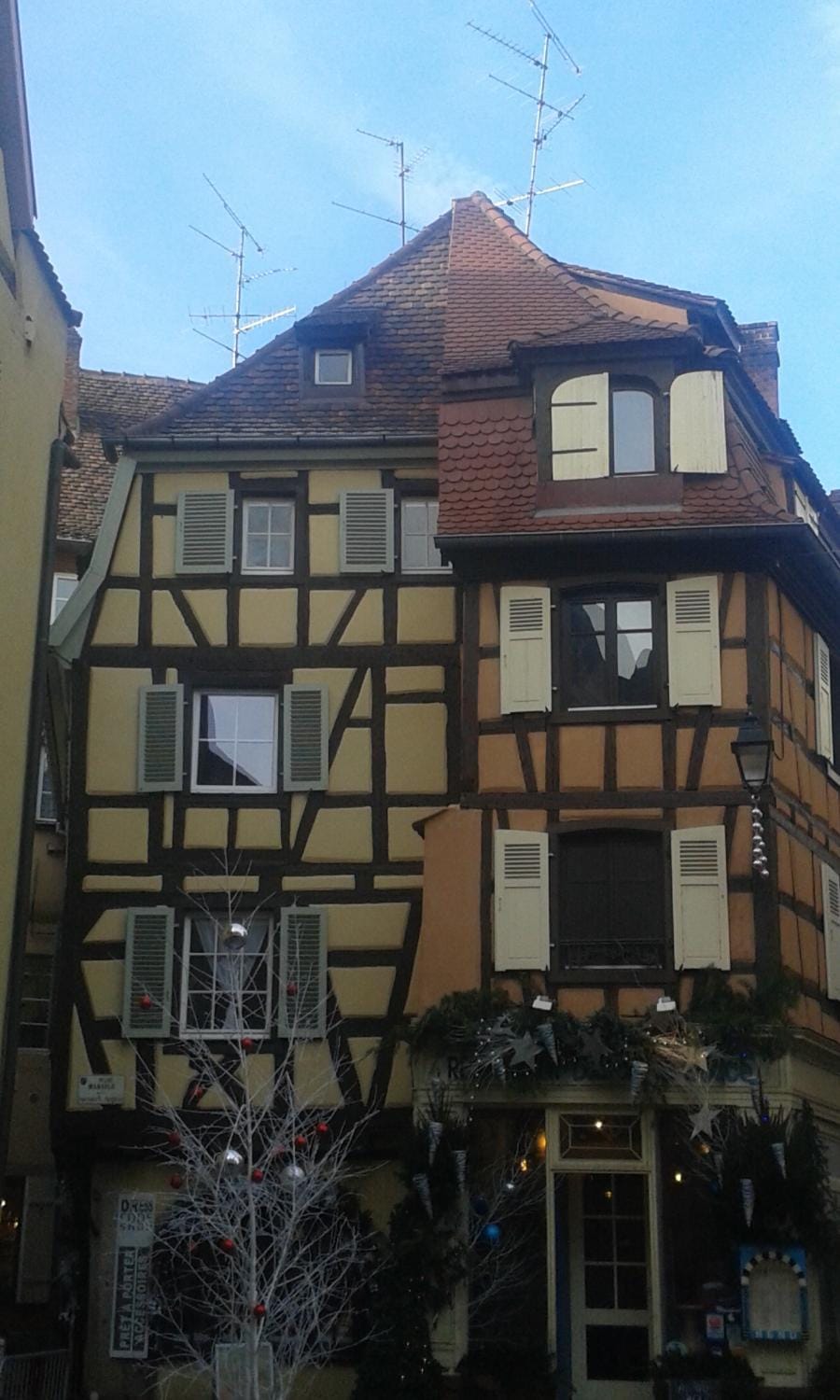 Facade/entrance