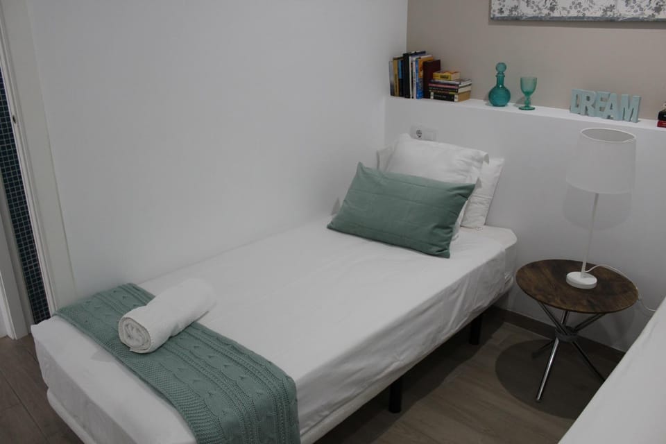 DreamsApt Placentines Apartment in Seville