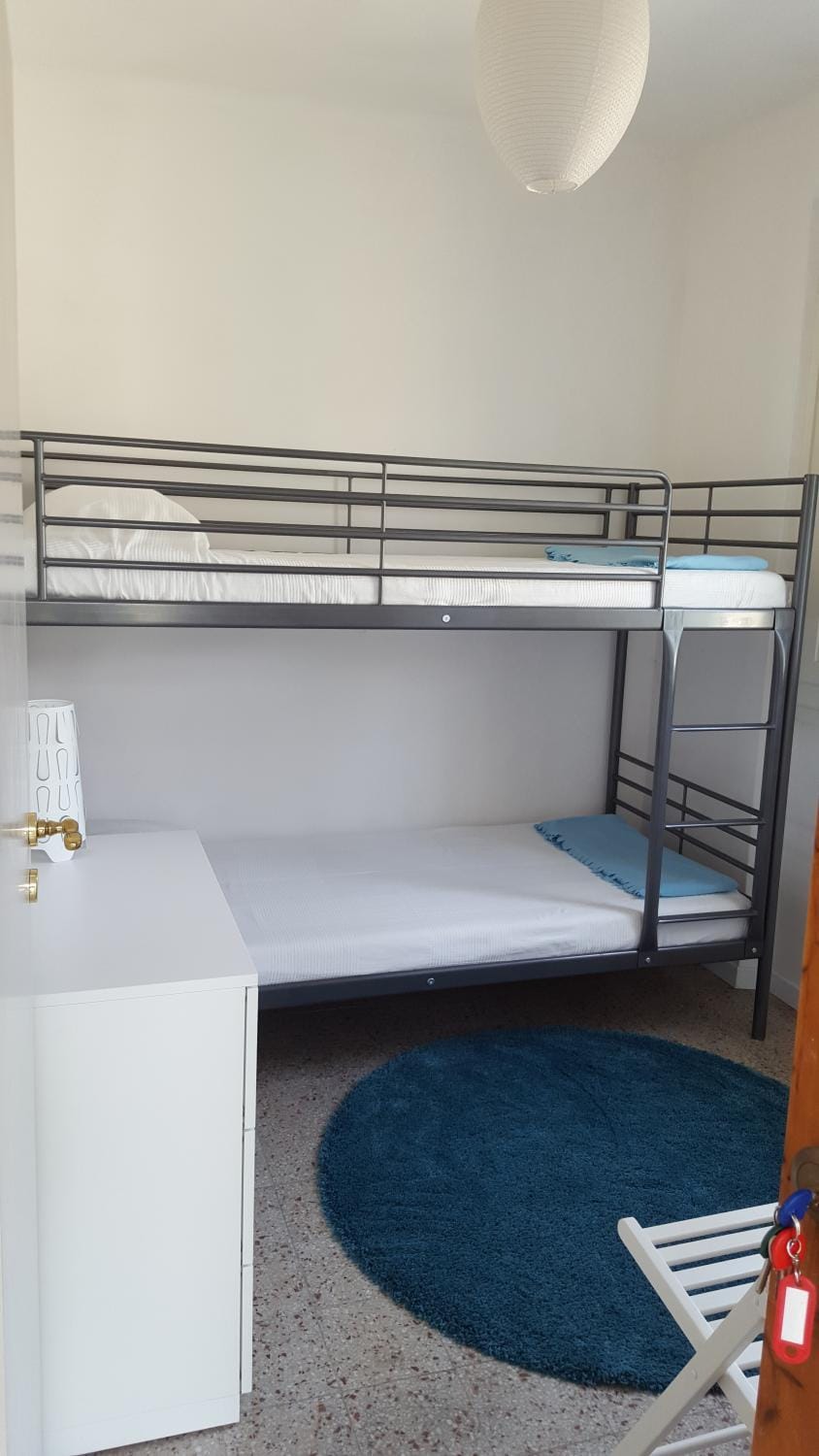 bunk bed