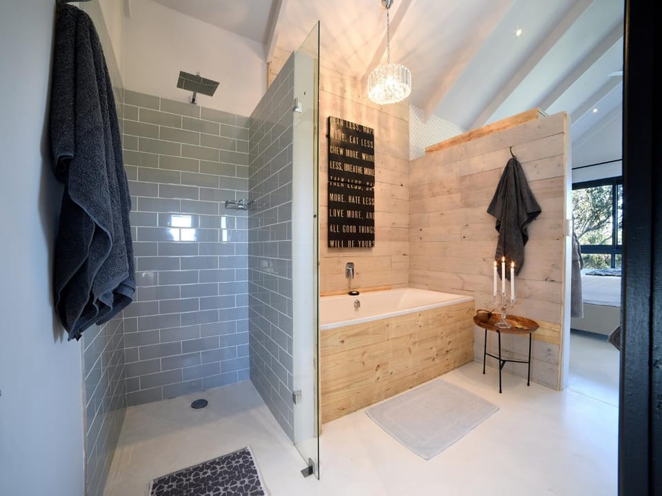 Shower, Bathroom, Bedroom