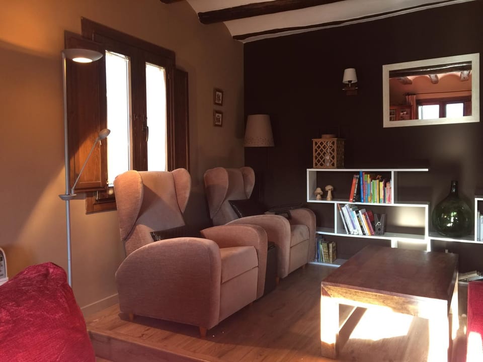 Library, Living room