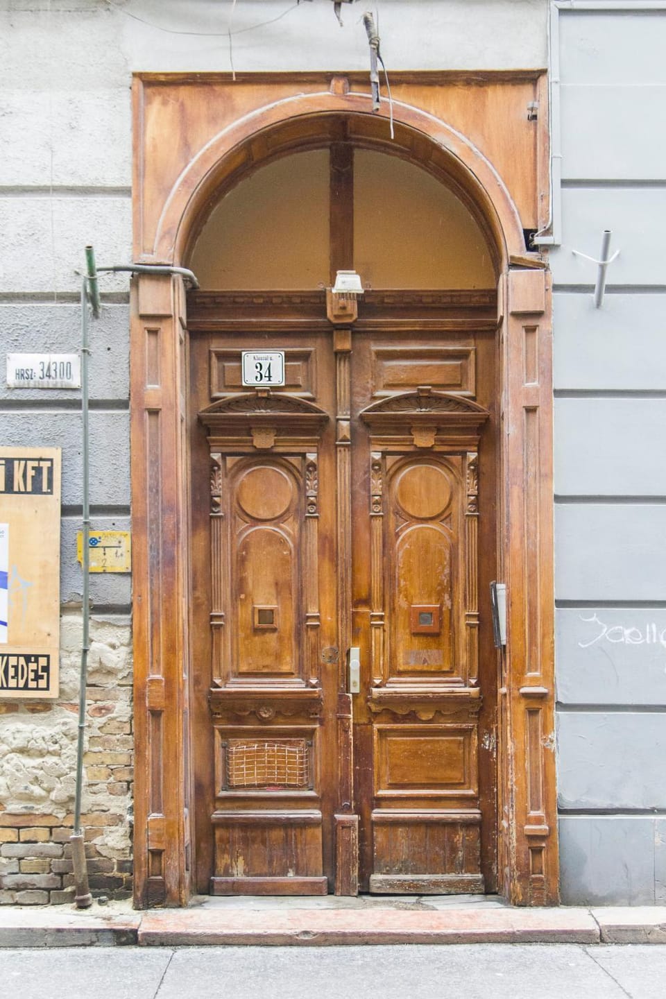 Facade/entrance