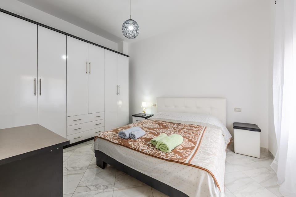 Bed, Photo of the whole room, Bedroom, towels, wardrobe