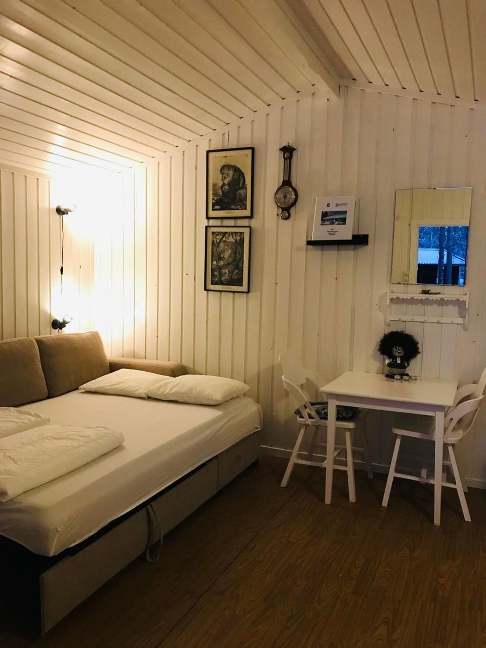 Photo of the whole room