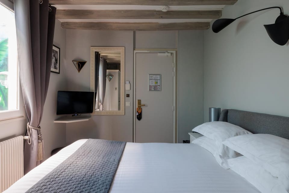 Hôtel Saint Martin Bastille Hotel in Paris
