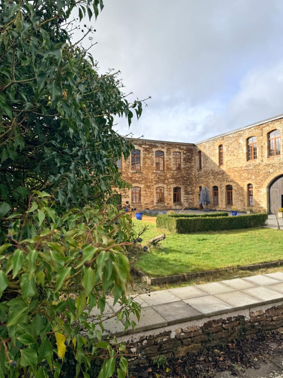 Property building, Spring, Day, Garden, Garden view, Landmark view