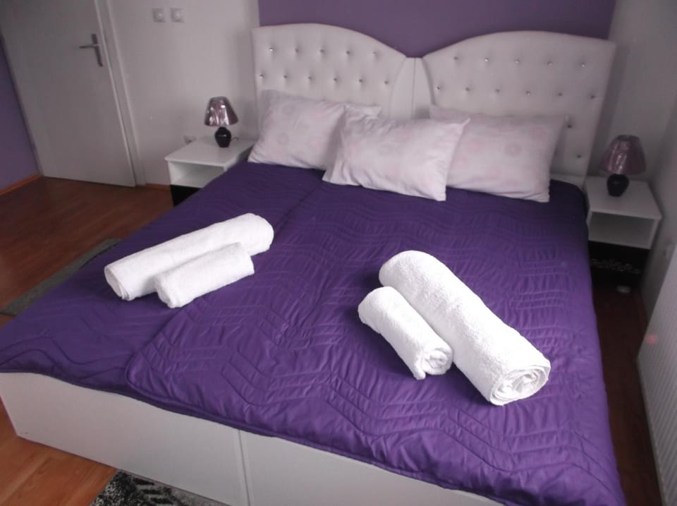 Prenociste Bojan 017 Bed and Breakfast in Serbia