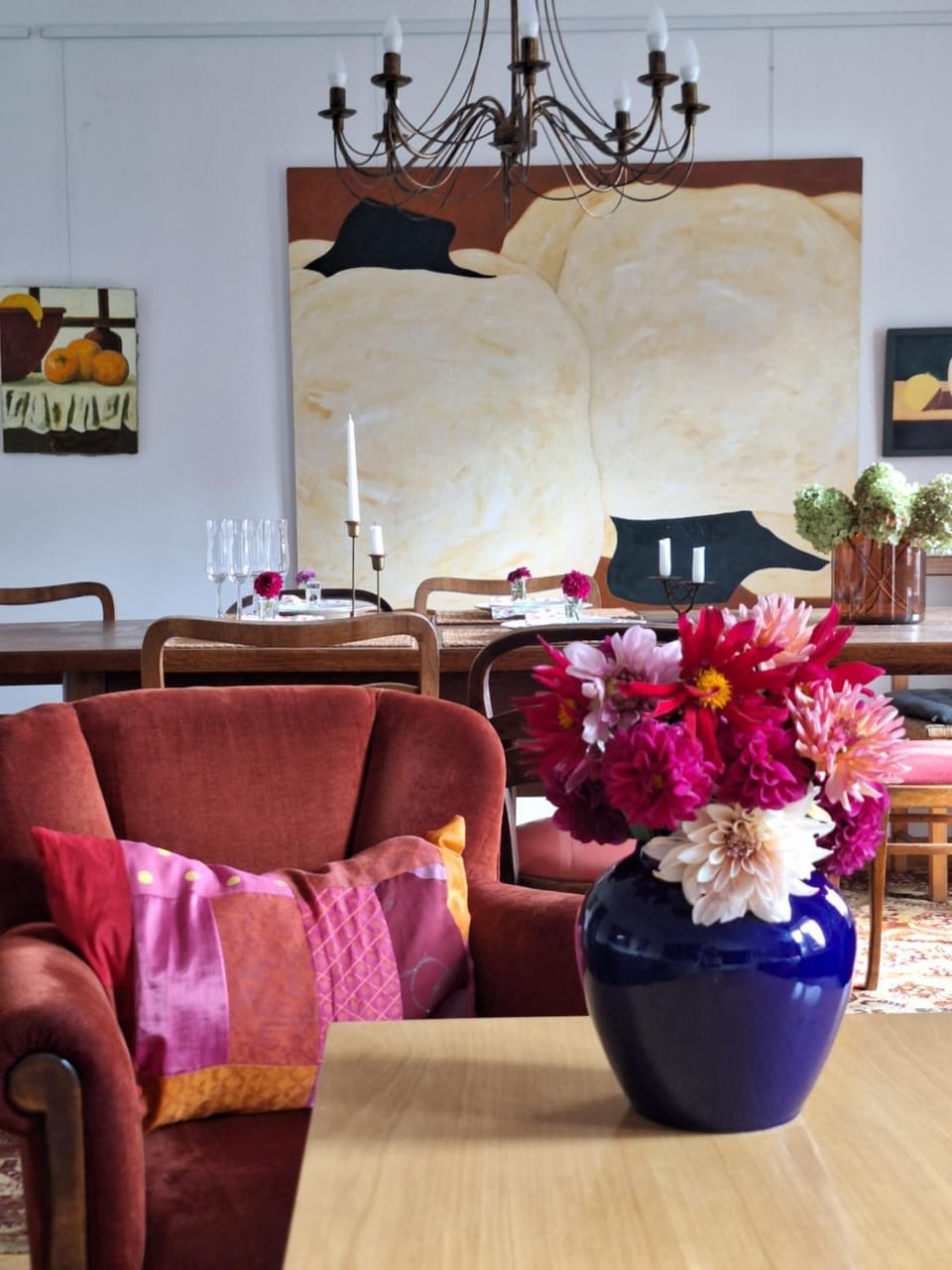 Living room, Dining area