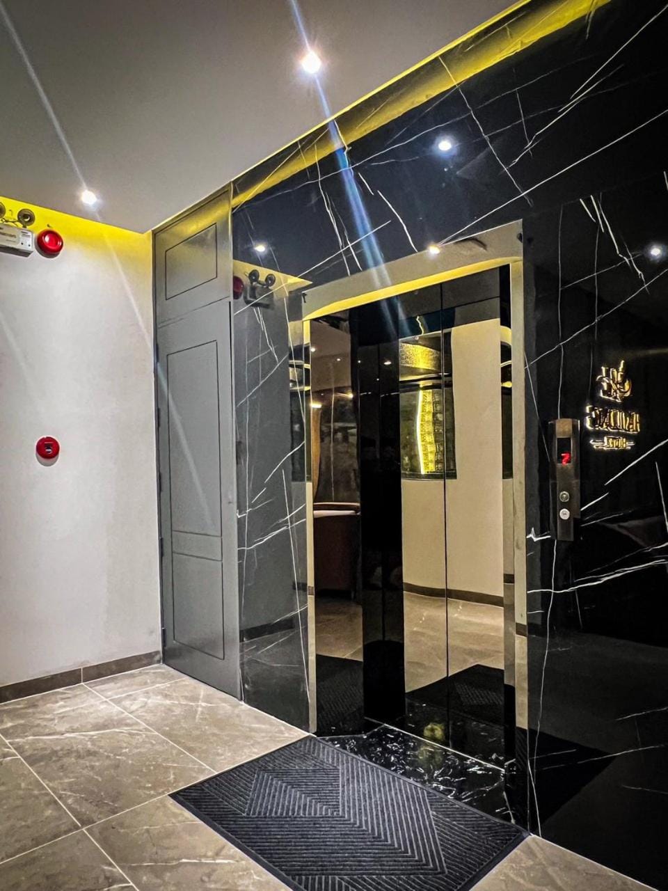 elevator