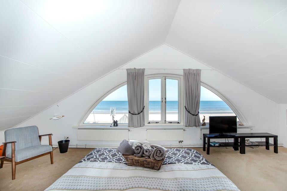 Villa 't Spokeduin House in Zandvoort