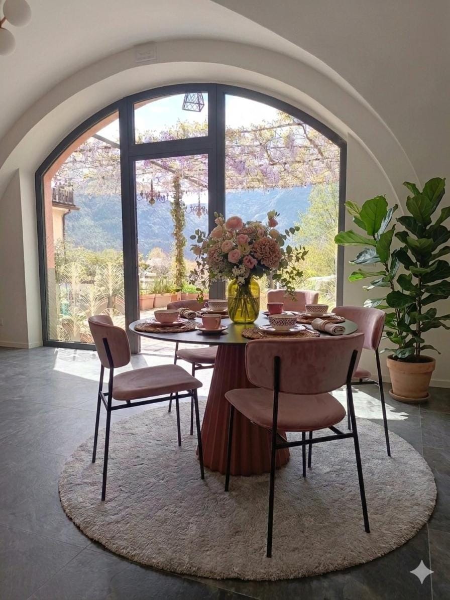 View (from property/room), Living room, Seating area, Dining area