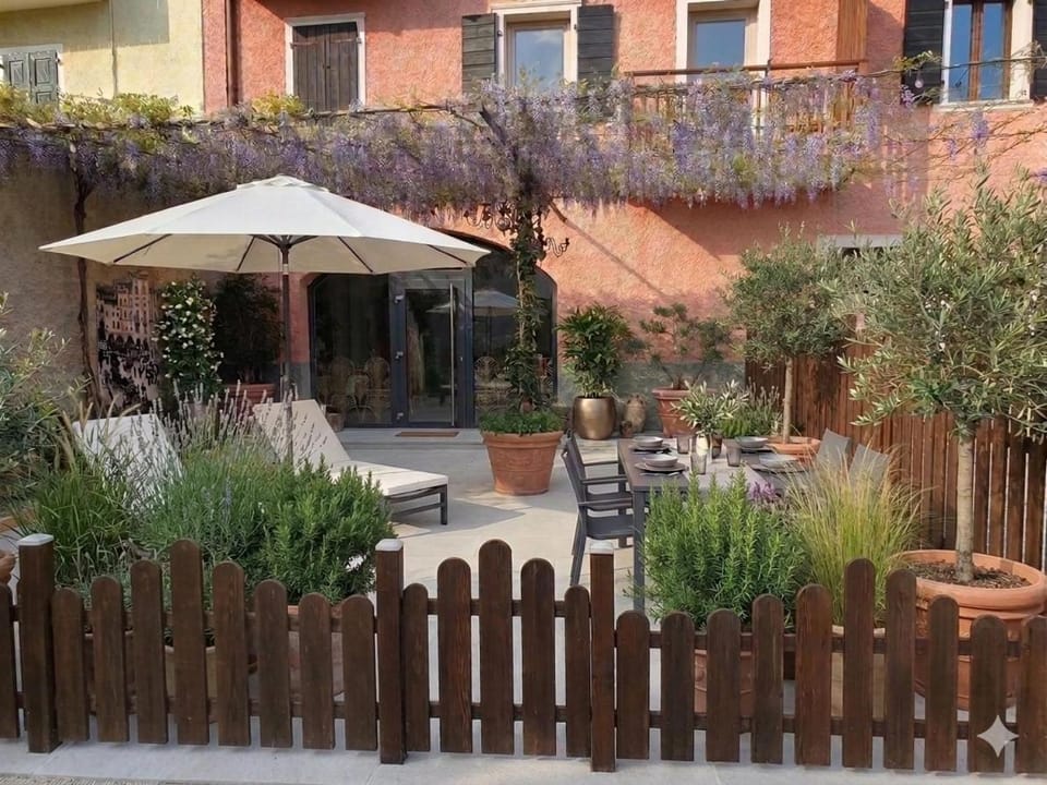 Property building, Patio, Garden, Garden, Garden view