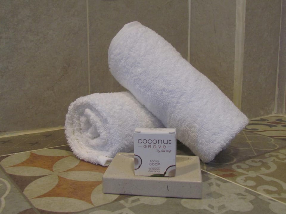 Bedroom, towels