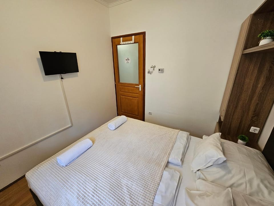 Zoli Apartmanok-Maya Kölcsey 34-36 Apartment in Hungary