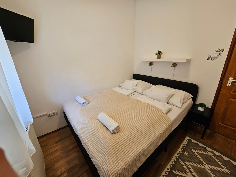 Zoli Apartmanok-Maya Kölcsey 34-36 Apartment in Hungary