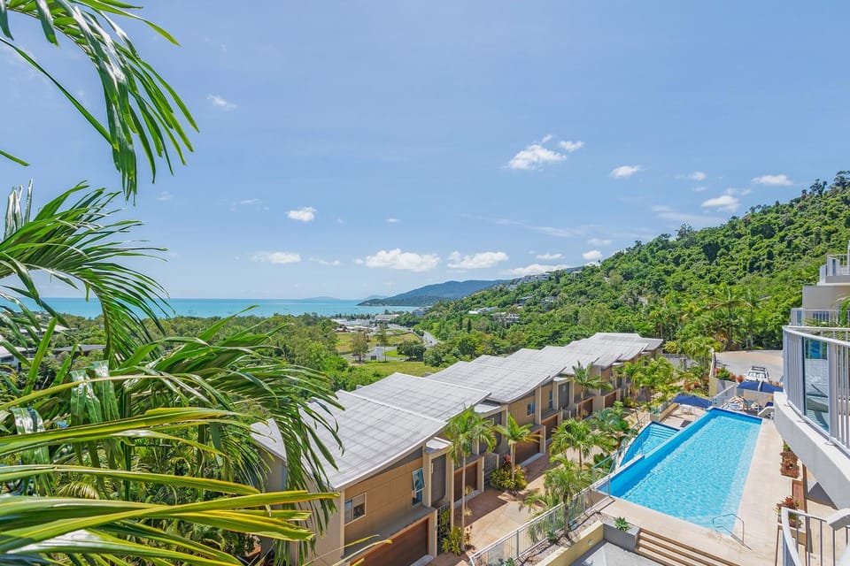 Pool view, Sea view, Swimming pool