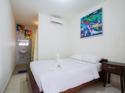 Putra Dadi Guest House Bed and Breakfast in North Kuta