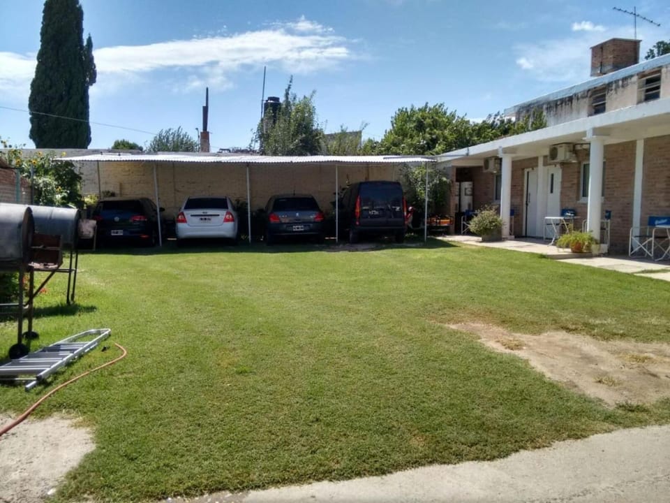 Garden, Parking