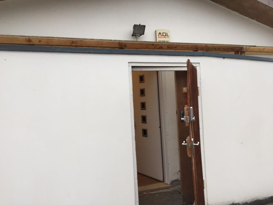 Facade/entrance