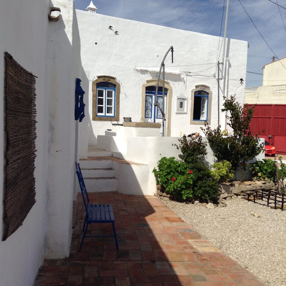 Facade/entrance, Garden