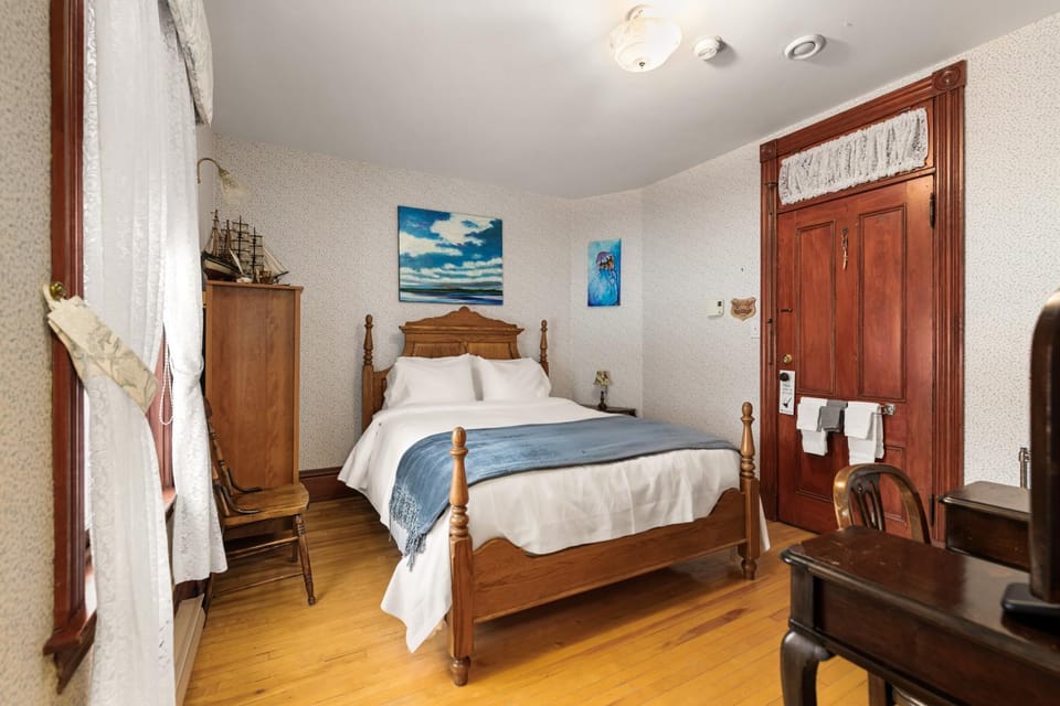 Le Griffon Bed and Breakfast in Shediac