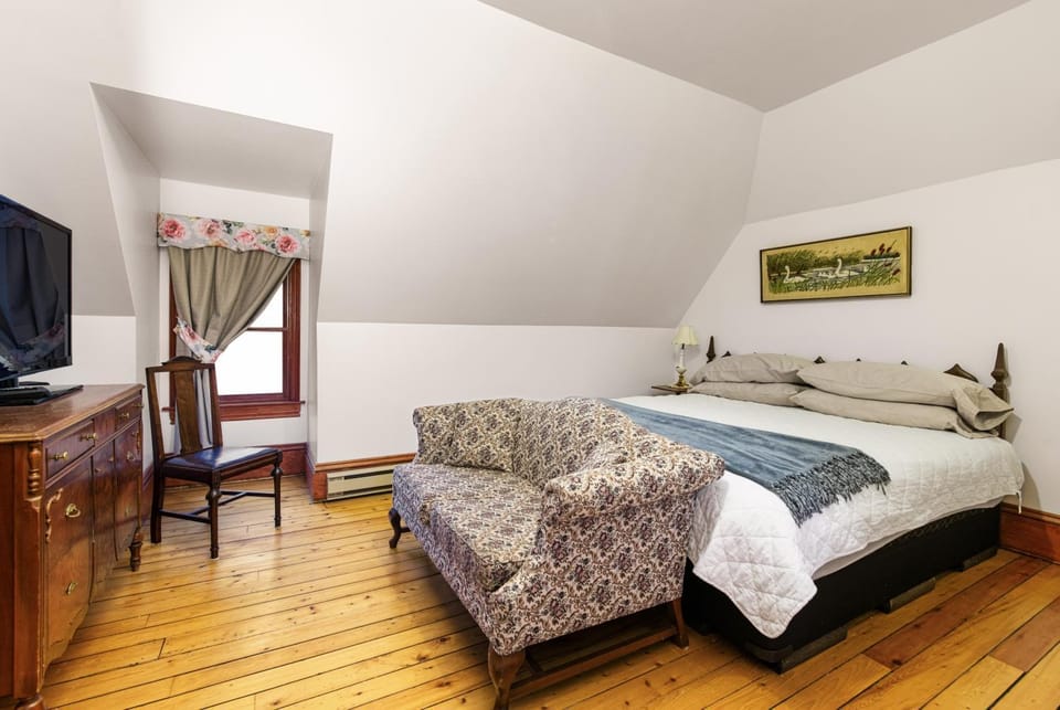 Le Griffon Bed and Breakfast in Shediac