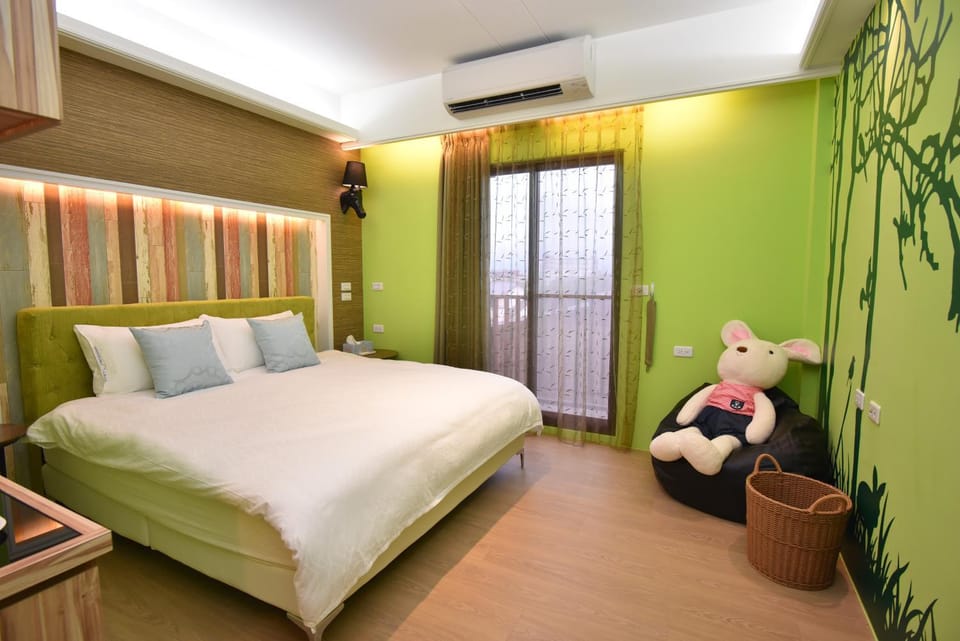 Photo of the whole room, Decorative detail, Bedroom, bunk bed