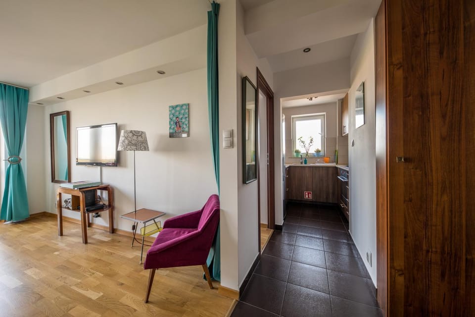 Living room, Seating area, kitchen