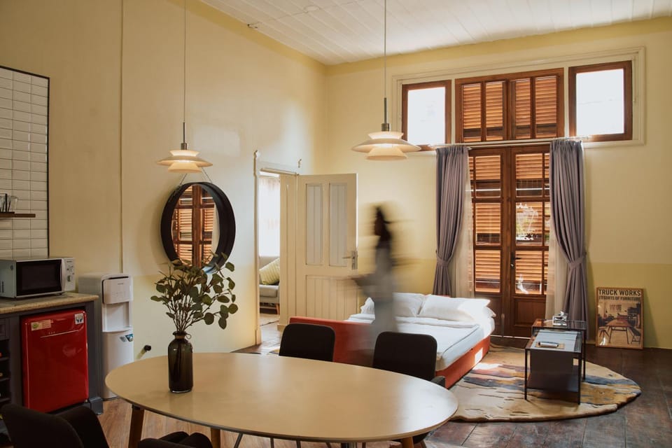 Spiegel Home Studio Bed and Breakfast in Indonesia