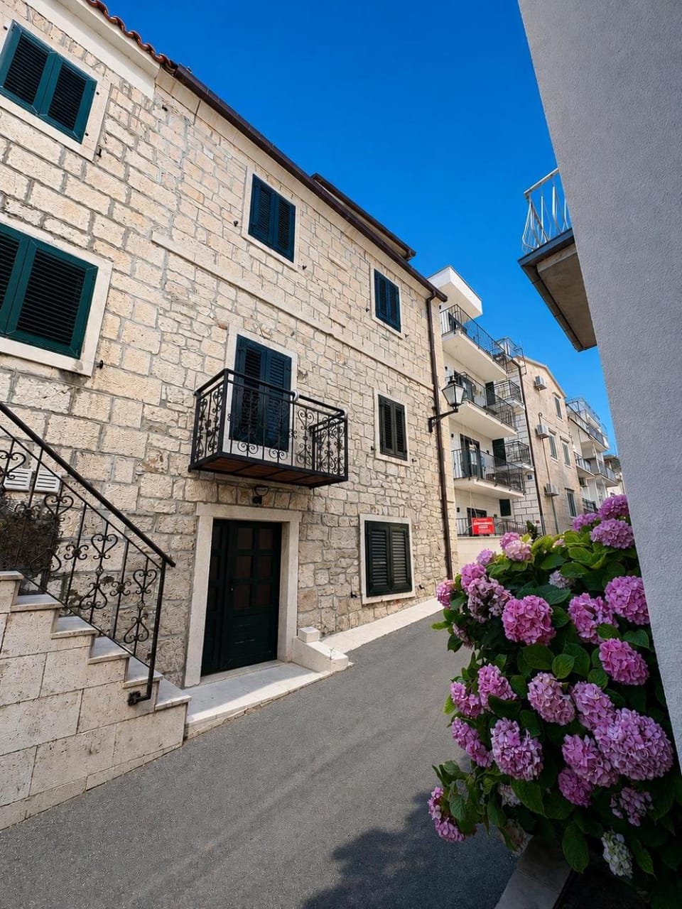 The Stone Apartments Apartment in Baška Voda