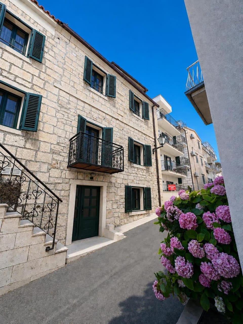 The Stone Apartments Apartment in Baška Voda