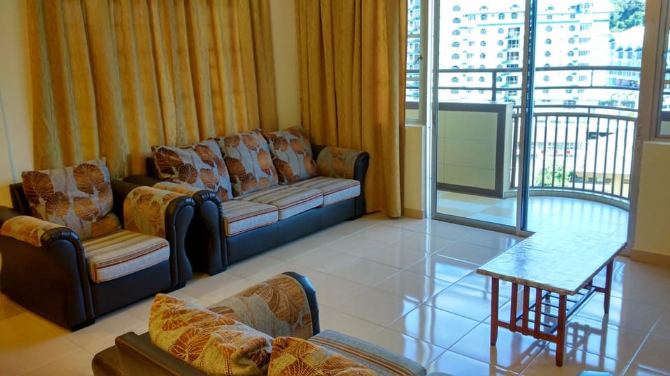 On-site shops, Living room