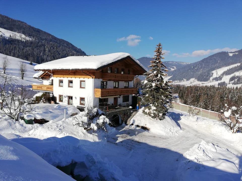 Property building, Winter