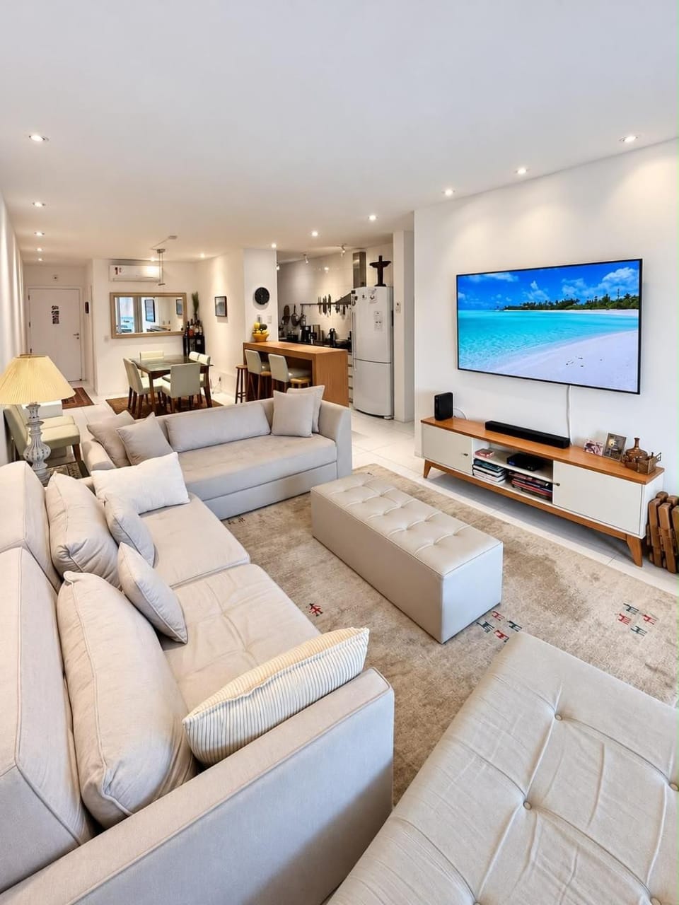 TV and multimedia, Living room, Seating area