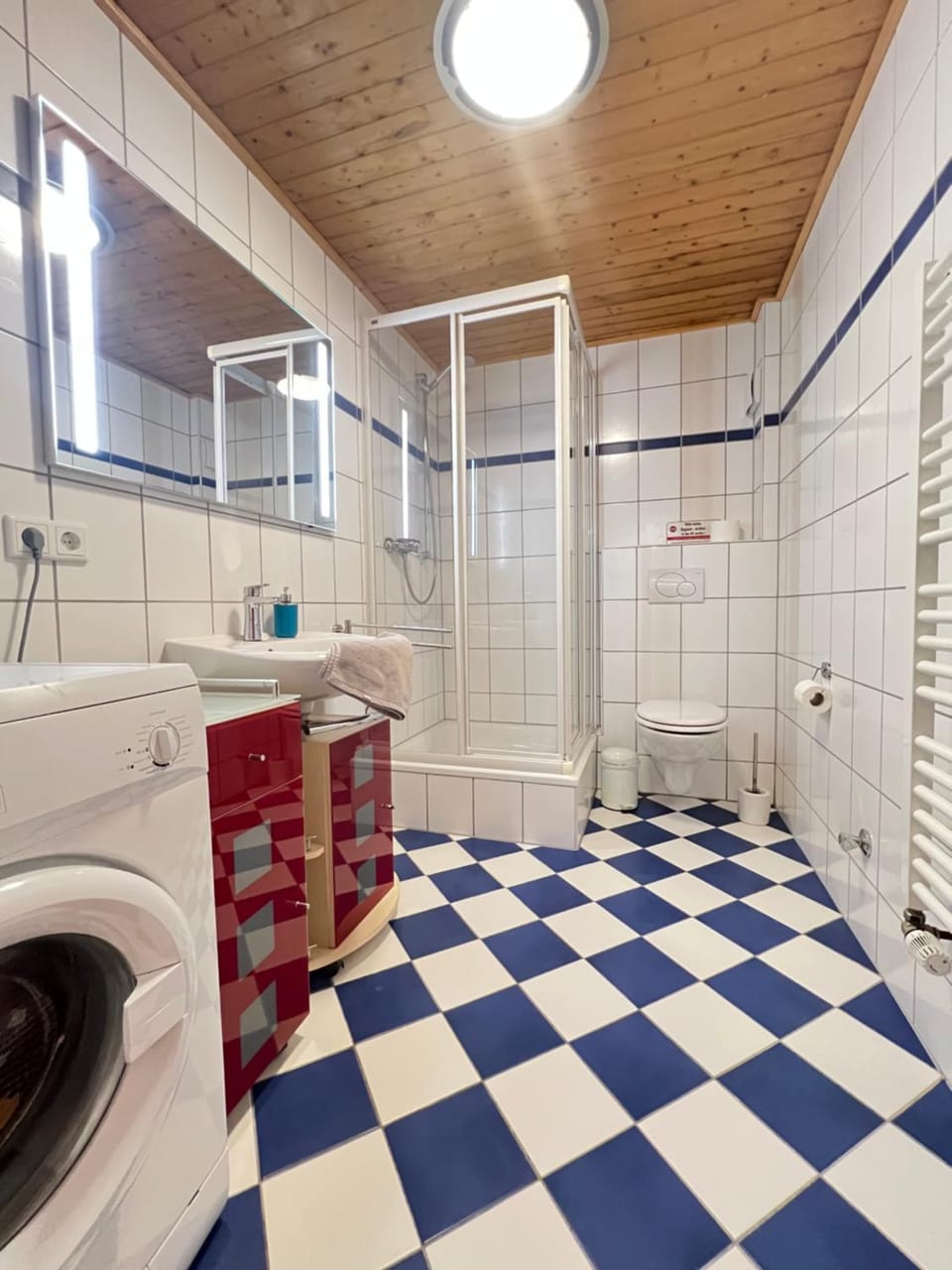 Shower, Toilet, Bathroom, washing machine