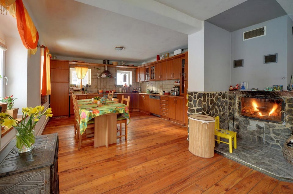 Communal kitchen