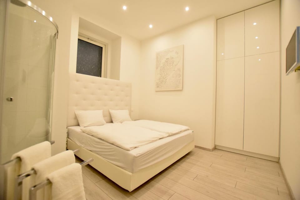 Bathroom, Bedroom